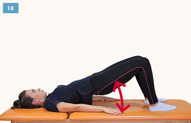 Ćwiczenie wzmacniające mięśnie pośladkowe i grupy tylnej uda w pozycji leżącej